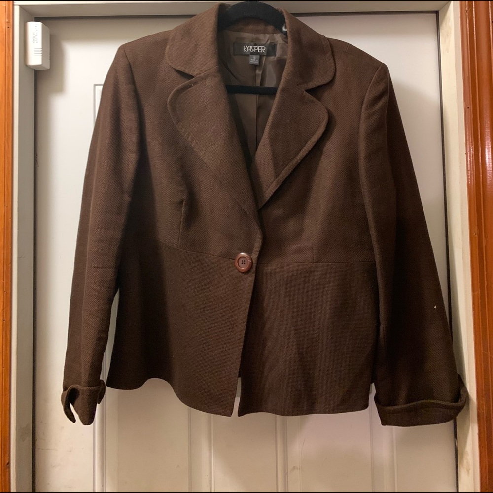 Buttoned jacket